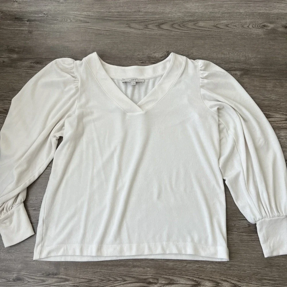 LOFT Long Puff Sleeve V-Neck Soft Knit Blouse Top Womens M Off White